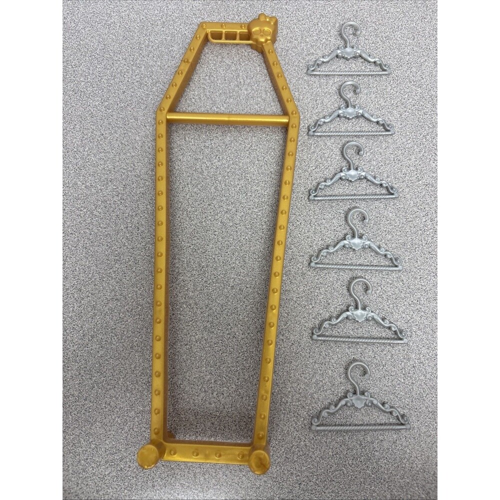 Monster High G3 Hissfits Band Closet Rack And Hangers Dressing Room Accessories